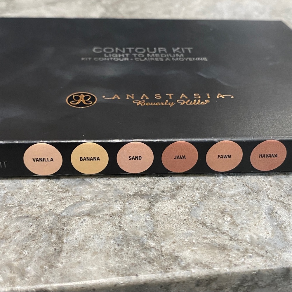 Anastasia Beverly Hills Contour Kit light to medium highlighter powder shade set - Picture 6 of 11